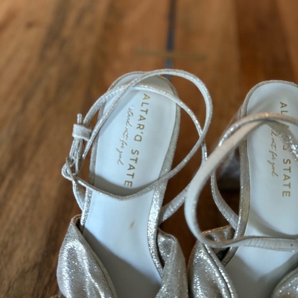 Altar'd State Gold Sandals with Strappy Design - Picture 2 of 5